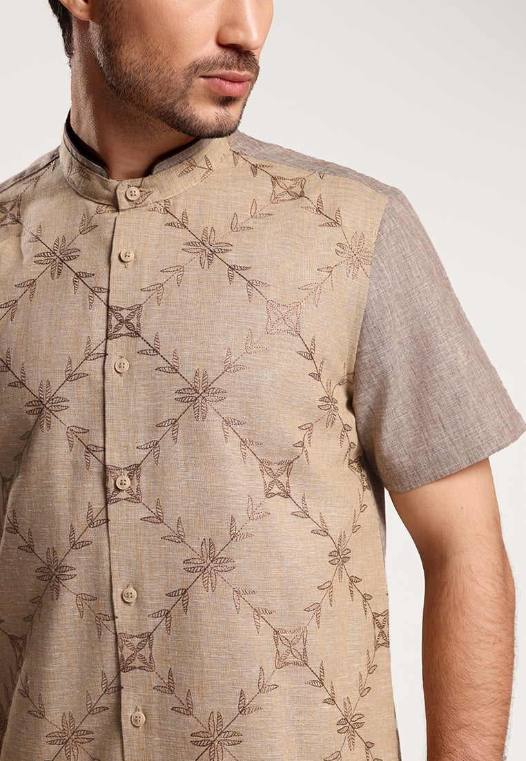 MOC Kemeja Koko Lengan Pendek Pria Adiyat - Khaki