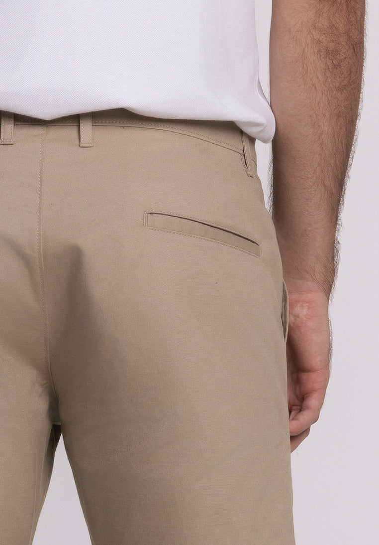 MOC - Celana Panjang Chinos Pria Oswald - Khaki