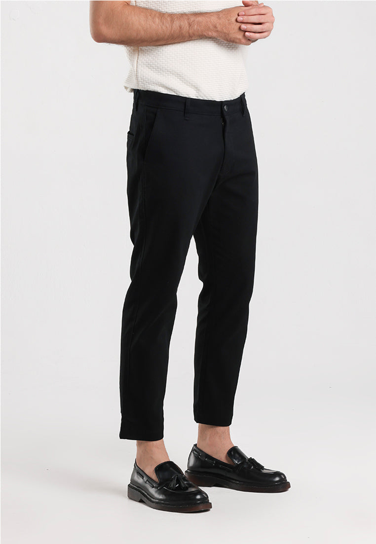 MOC - Celana Panjang Chinos Pria Wallsie - Black