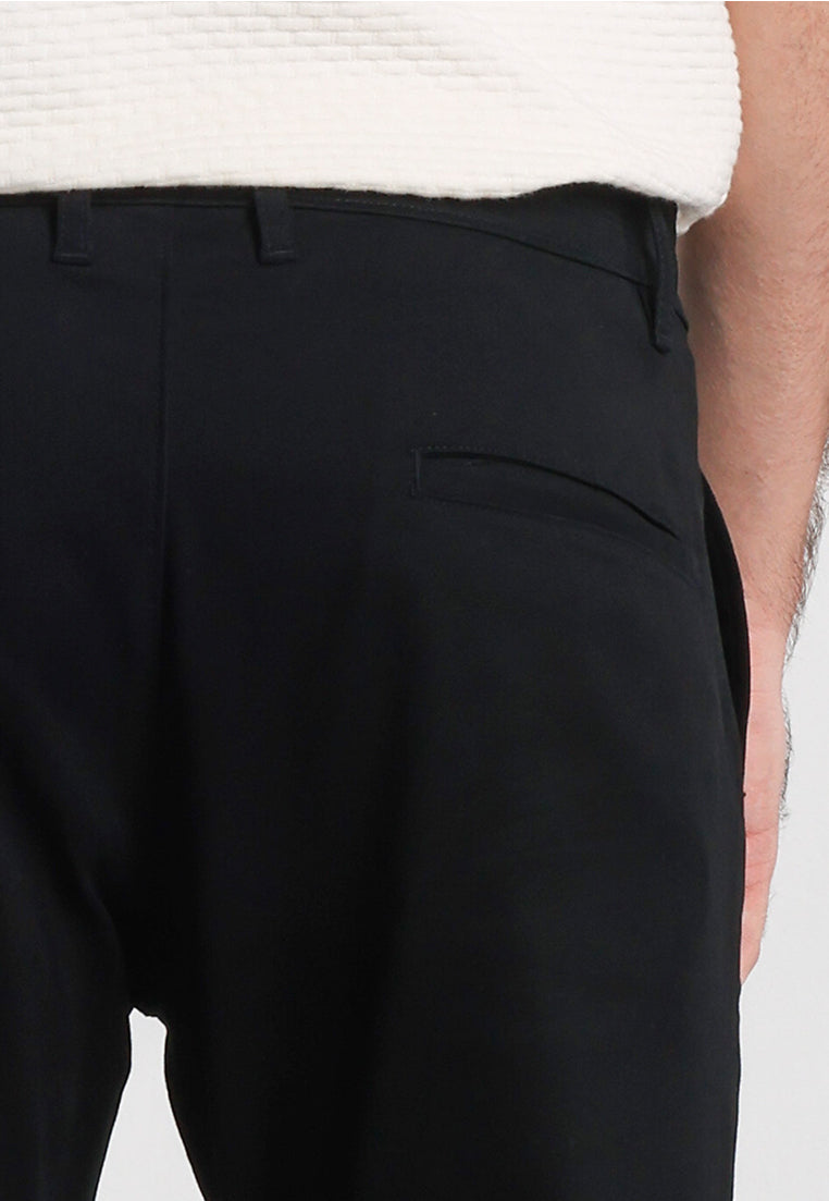 MOC - Celana Panjang Chinos Pria Wallsie - Black