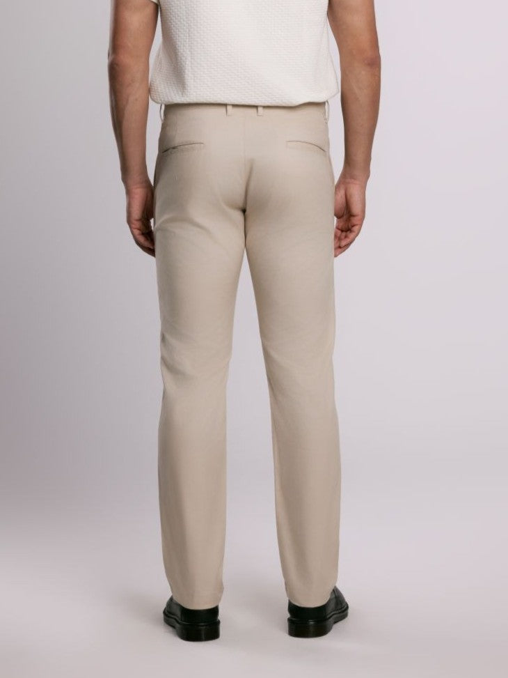 MOC - Celana Panjang Chinos Pria Oswald - Beige