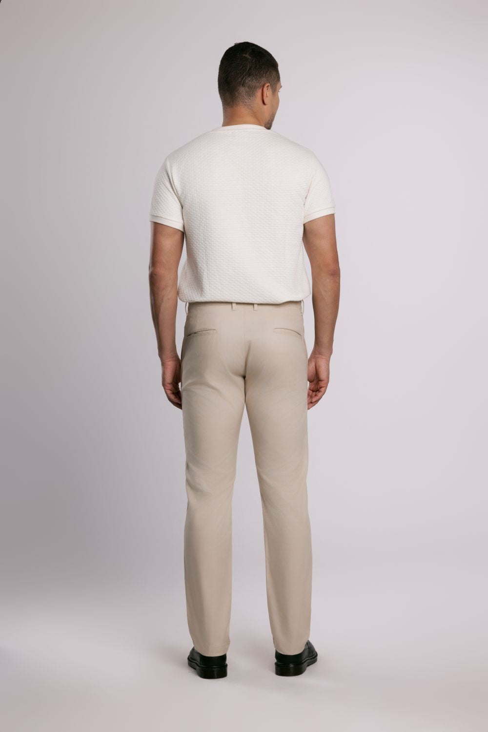 MOC - Celana Panjang Chinos Pria Oswald - Beige