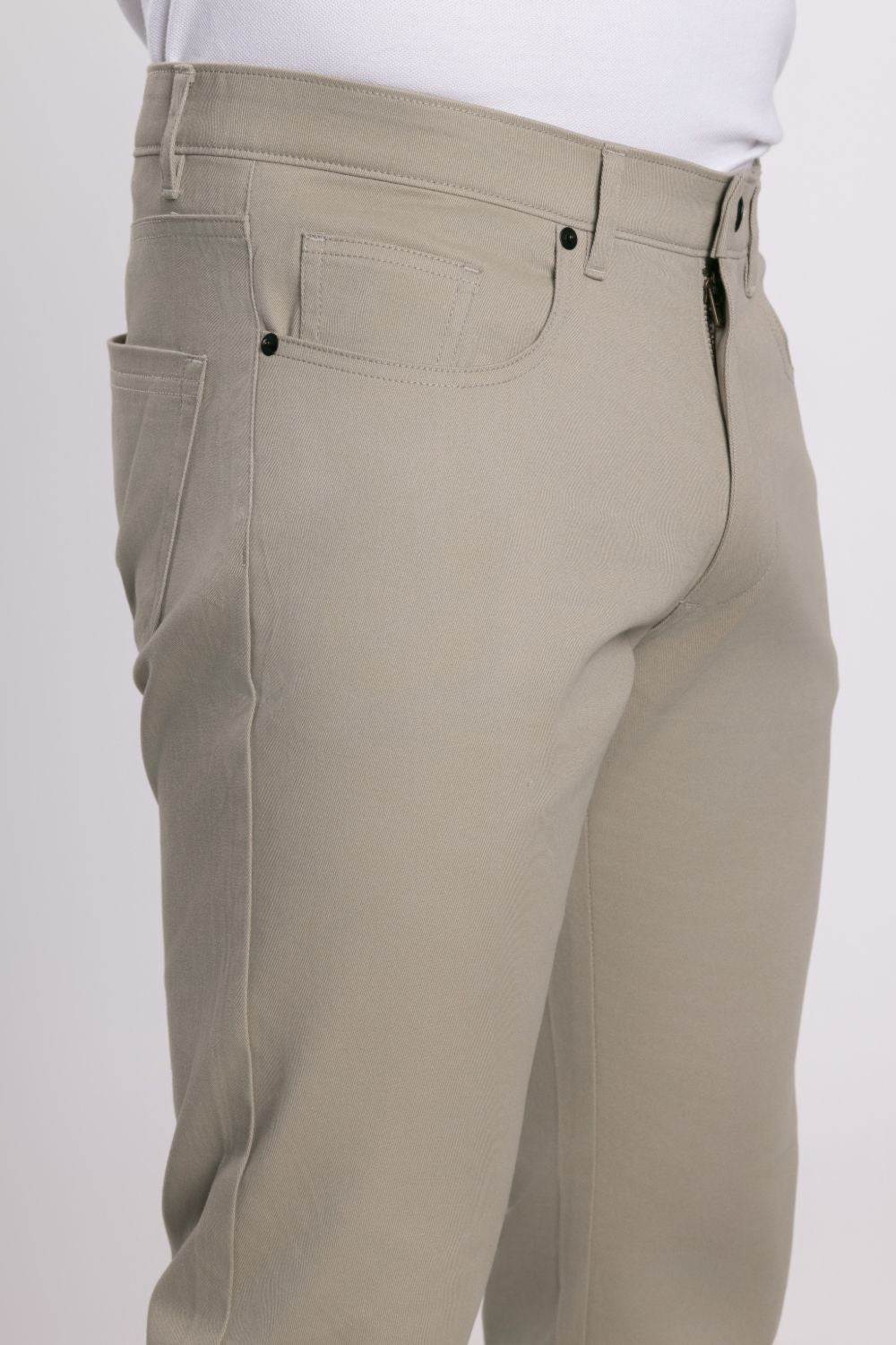 MOC - Celana Panjang Denim Pria Vitus - Khaky