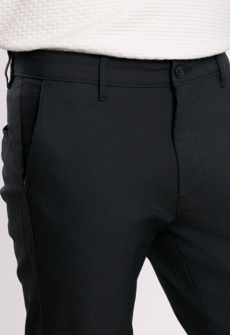 MOC Celana Panjang Chinos Pria Slim Fit BARNIE-BLACK