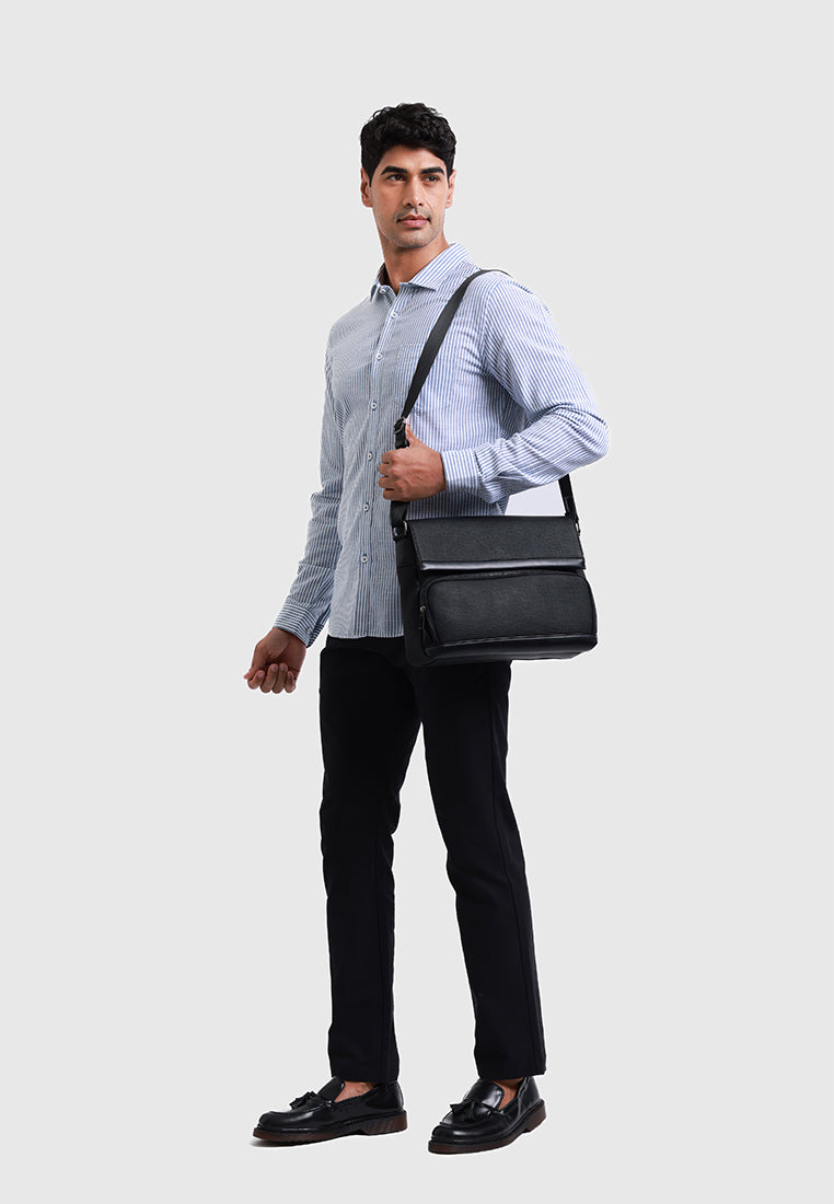 MOC Kemeja Lengan Panjang Pria ARNAUT - LIGHT BLUE