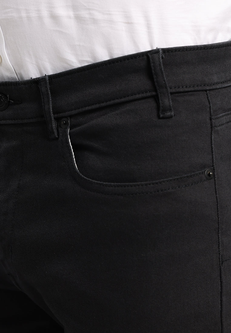 MOC - Celana Panjang Chinos Pria Lautaro - Black