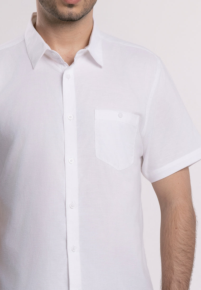 MOC - Kemeja Lengan Pendek Oxyge - White