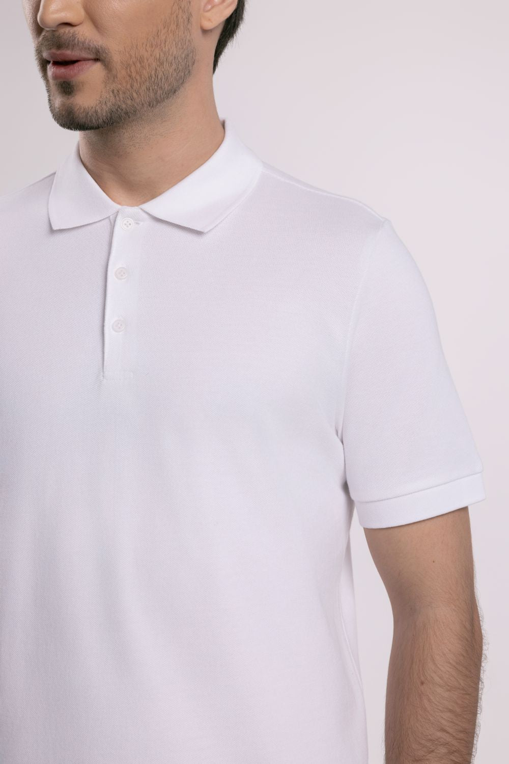 MOC - Kaos Polo Pria Lengan Pendek Dawin - White