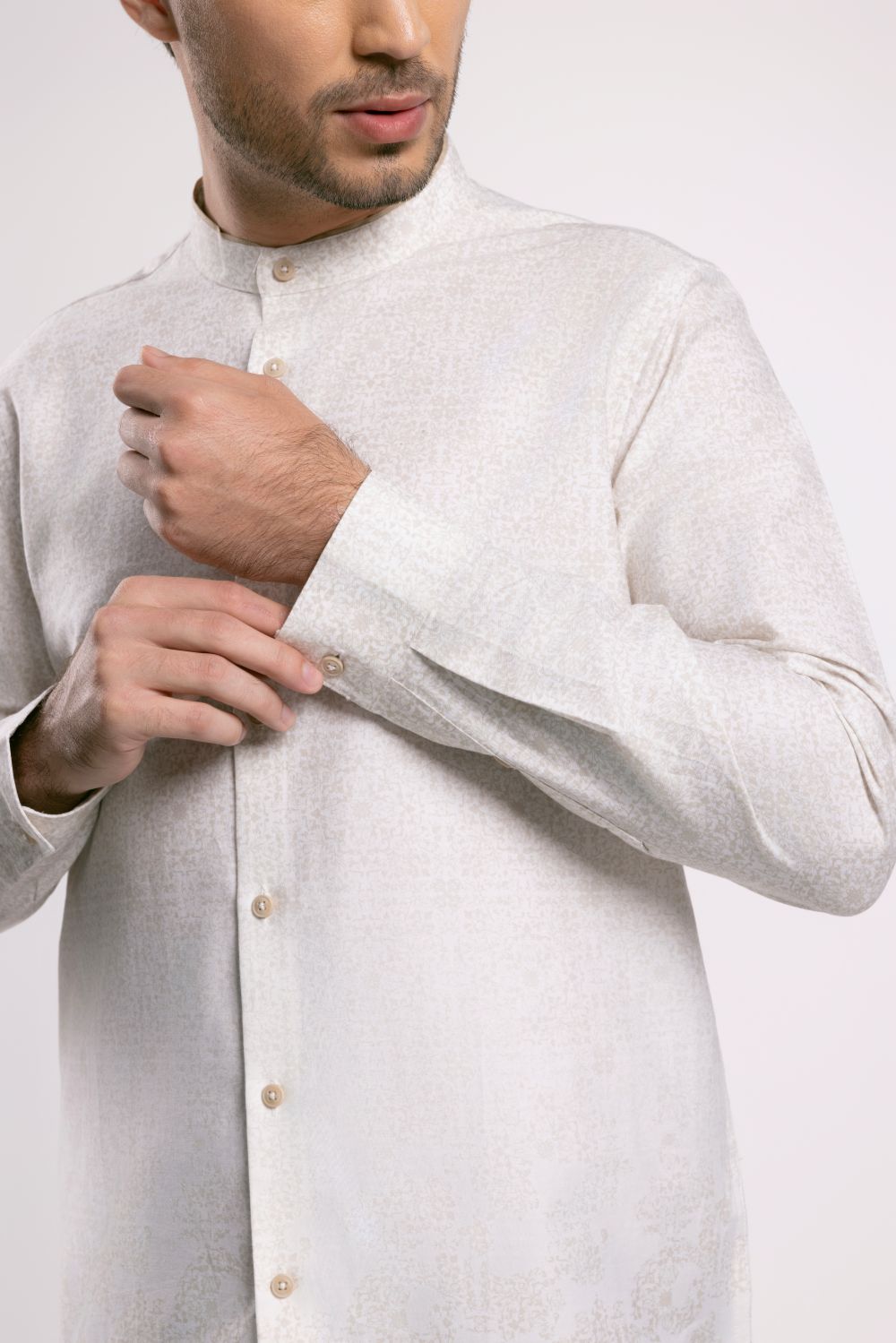 MOC - Kemeja Shanghai Lengan Panjang Pria Faiz - Beige