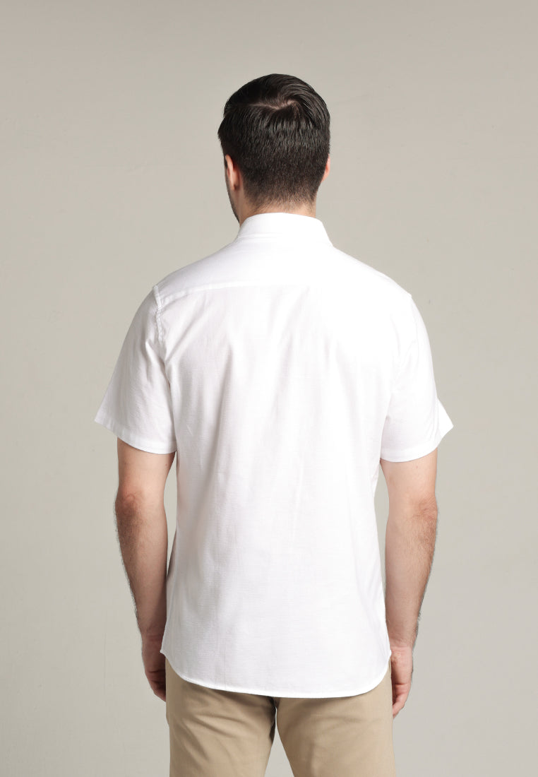 MOC Kemeja Lengan Pendek Pria Flyn - White