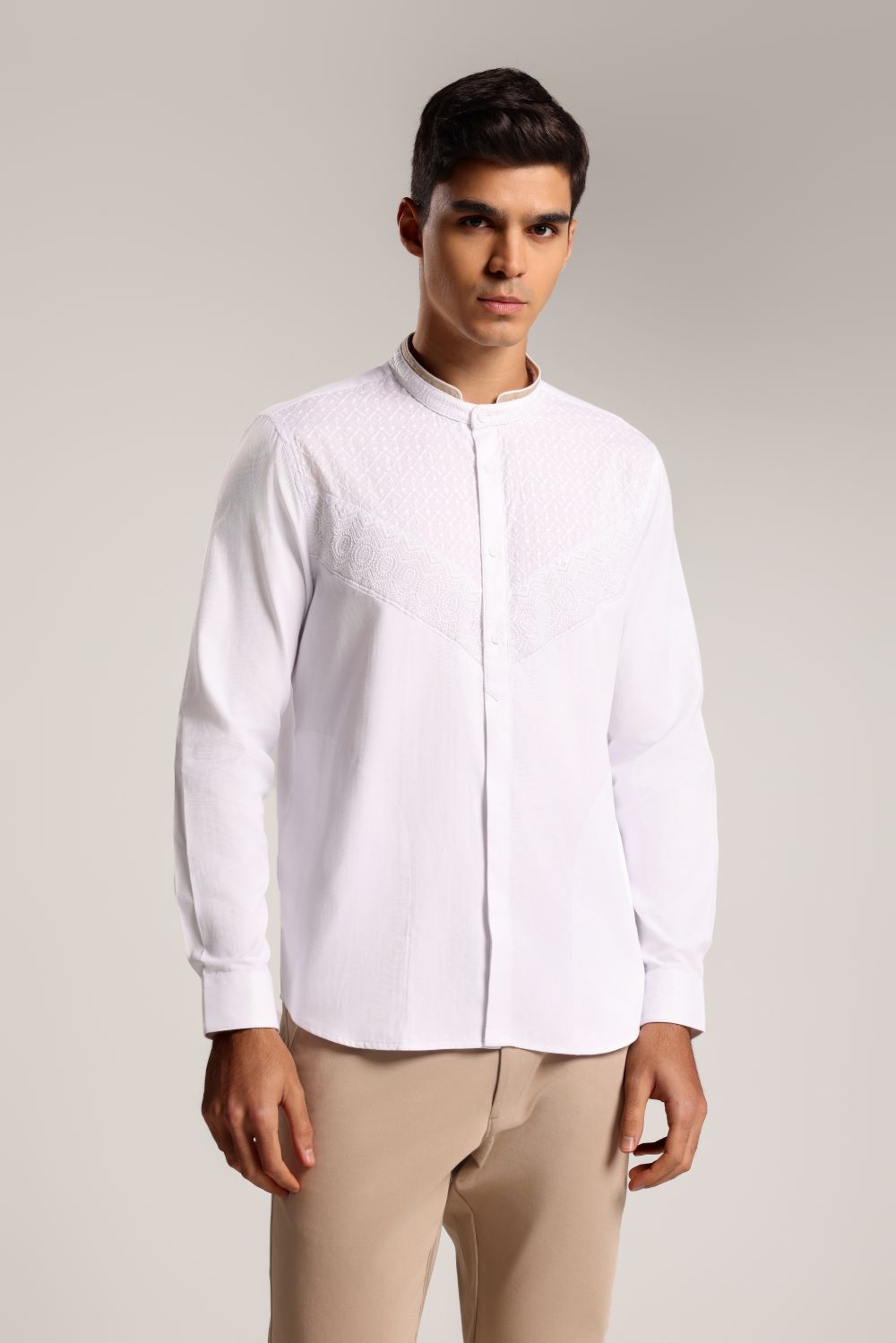 MOC Kemeja Koko Lengan Panjang Pria Hisnan - White