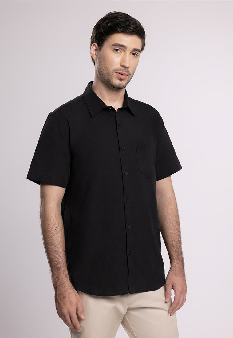 MOC - Kemeja Lengan Pendek Pria Riley - Black