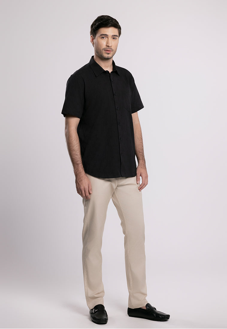 MOC - Kemeja Lengan Pendek Pria Riley - Black