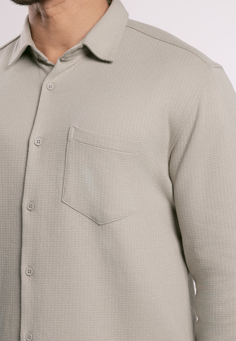 MOC - Kemeja Polos Pria Lengan Panjang Skye - Light Green