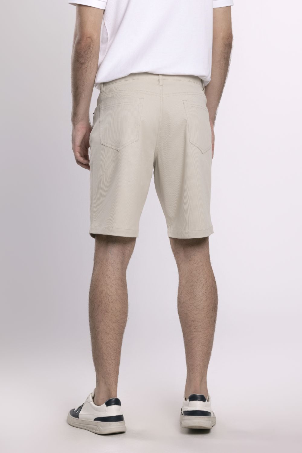 MOC - Celana Pendek Pria Bermuda Vincent - Light Khaki
