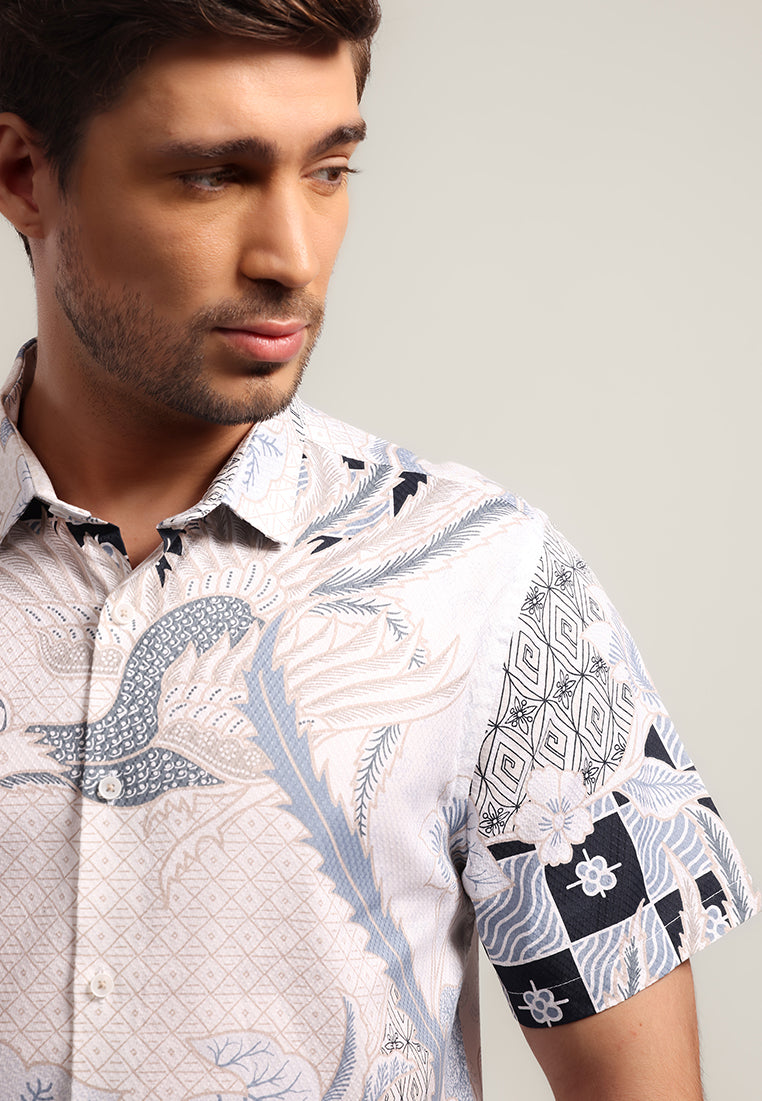 MOC - Kemeja Batik Pria Lengan Pendek Ugrasena - White