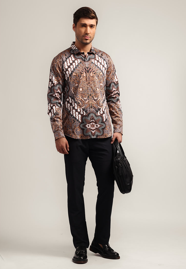 MOC - Kemeja Batik Pria Lengan Panjang Gayana - Brown