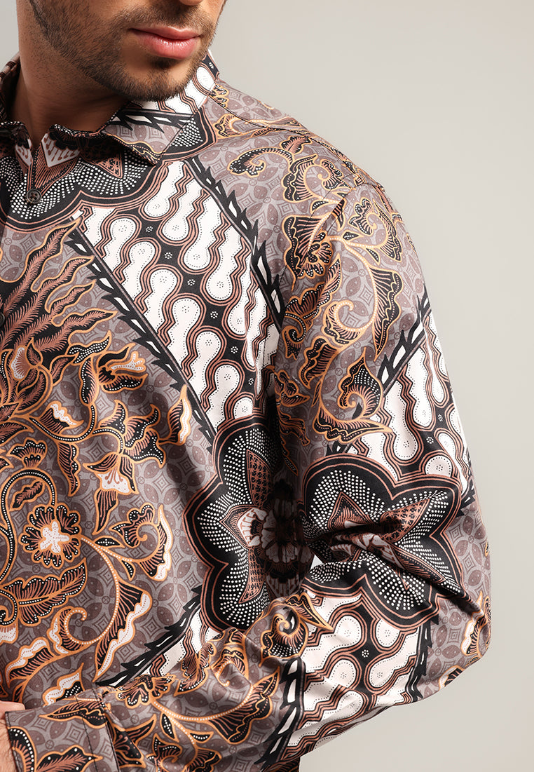 MOC - Kemeja Batik Pria Lengan Panjang Gayana - Brown