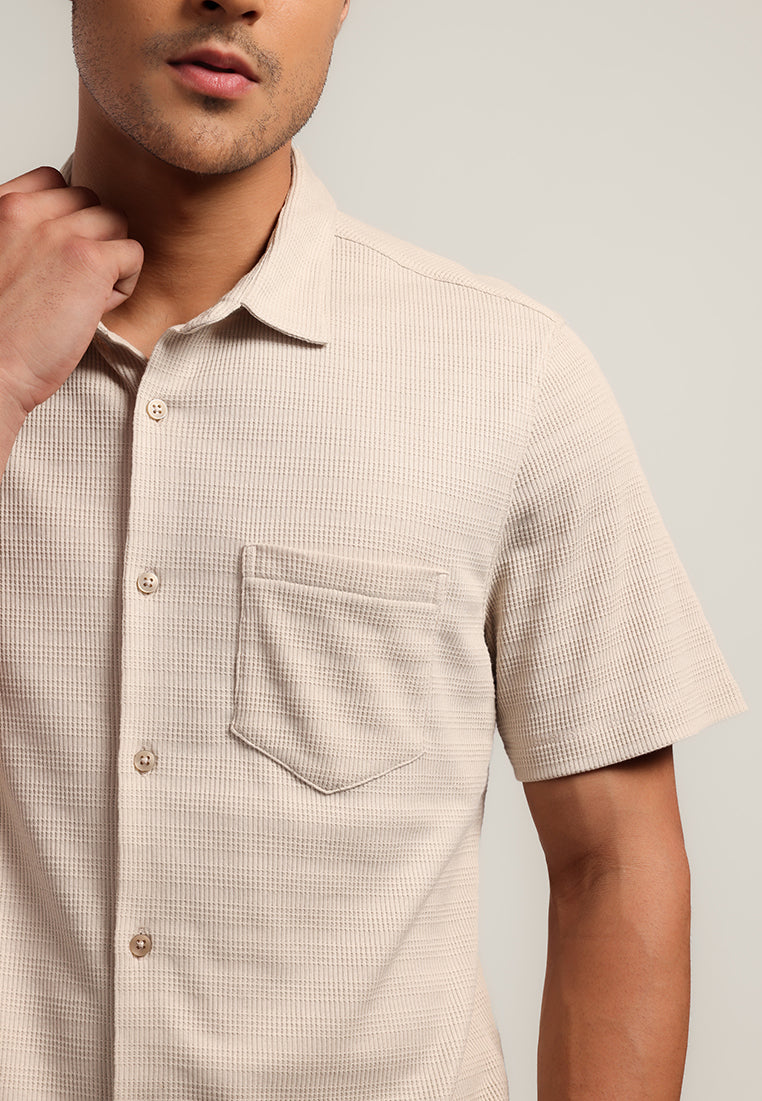 MOC - Kemeja Polos Pria Lengan Pendek Aldric - Khaky