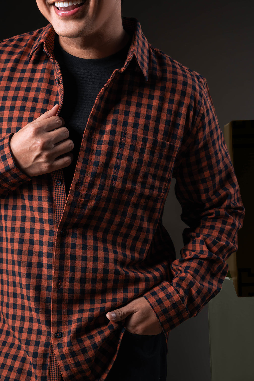 MOC x Tities Sapoetra - Kemeja Kotak-kotak Lengan Panjang Confer - Brown