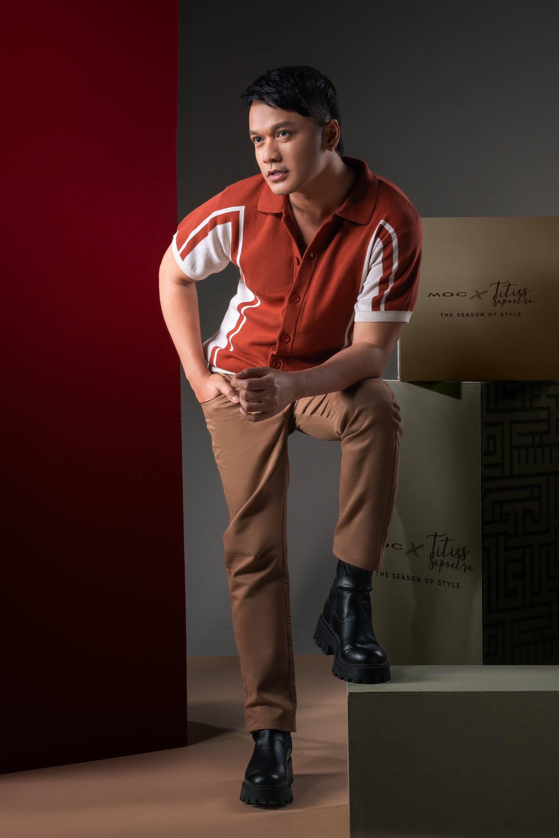 MOC x Tities Sapoetra - Kemeja Pria Lengan Pendek Harry - Terracotta