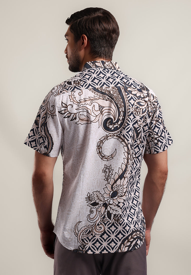 MOC - Kemeja Batik Pria Lengan Pendek Sangga - White