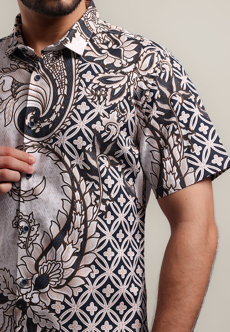 MOC - Kemeja Batik Pria Lengan Pendek Sangga - White
