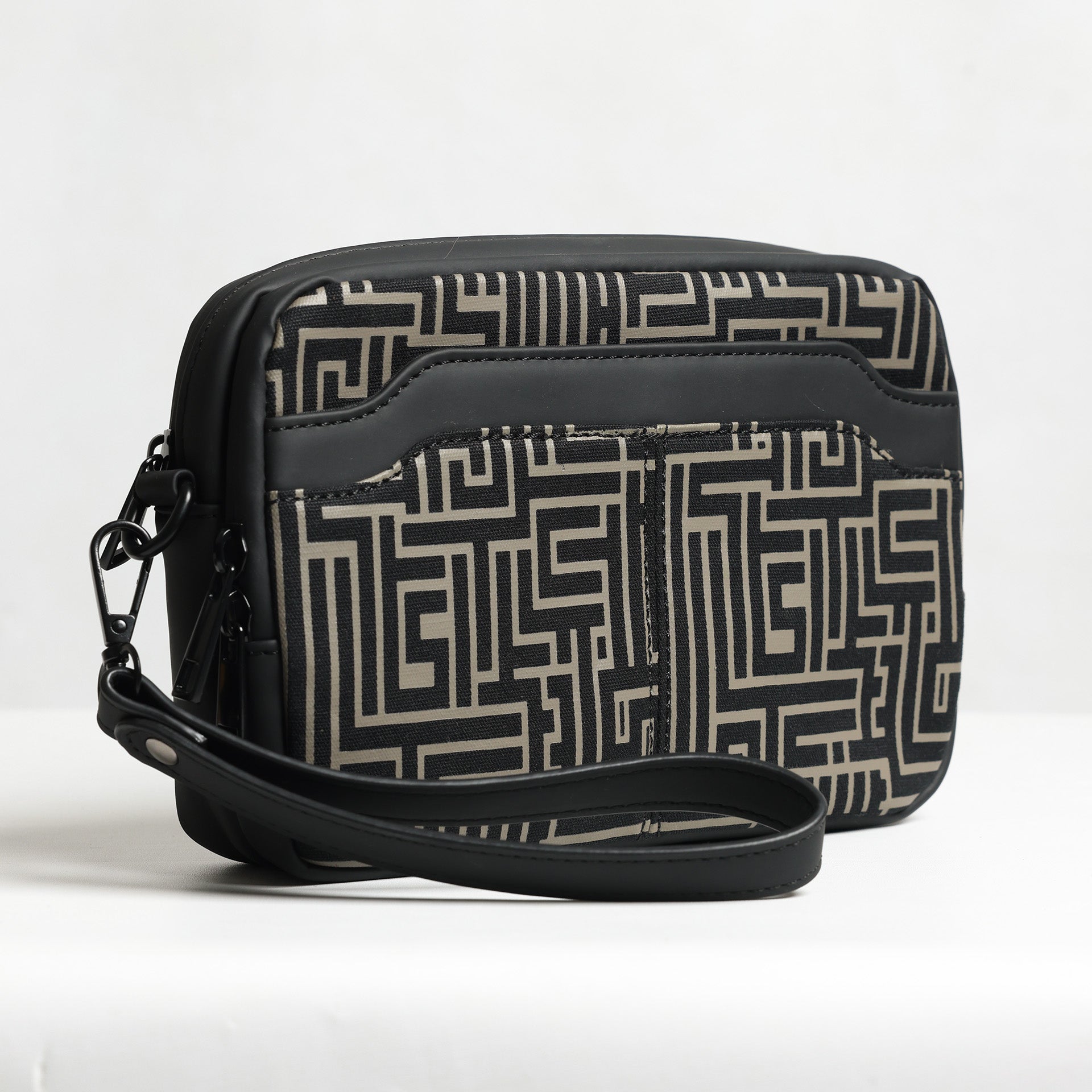 MOC x Tities Sapoetra Clutch Bag Beagle - Black