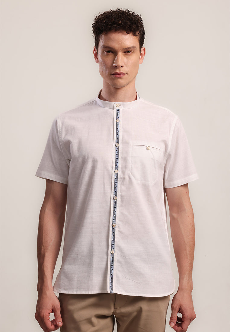 MOC - Kemeja Shanghai Lengan Pendek Pria Ikshan - White