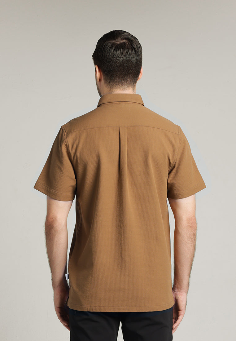 MOC - Kemeja Pria Lengan Pendek Polos Woodie - Brown