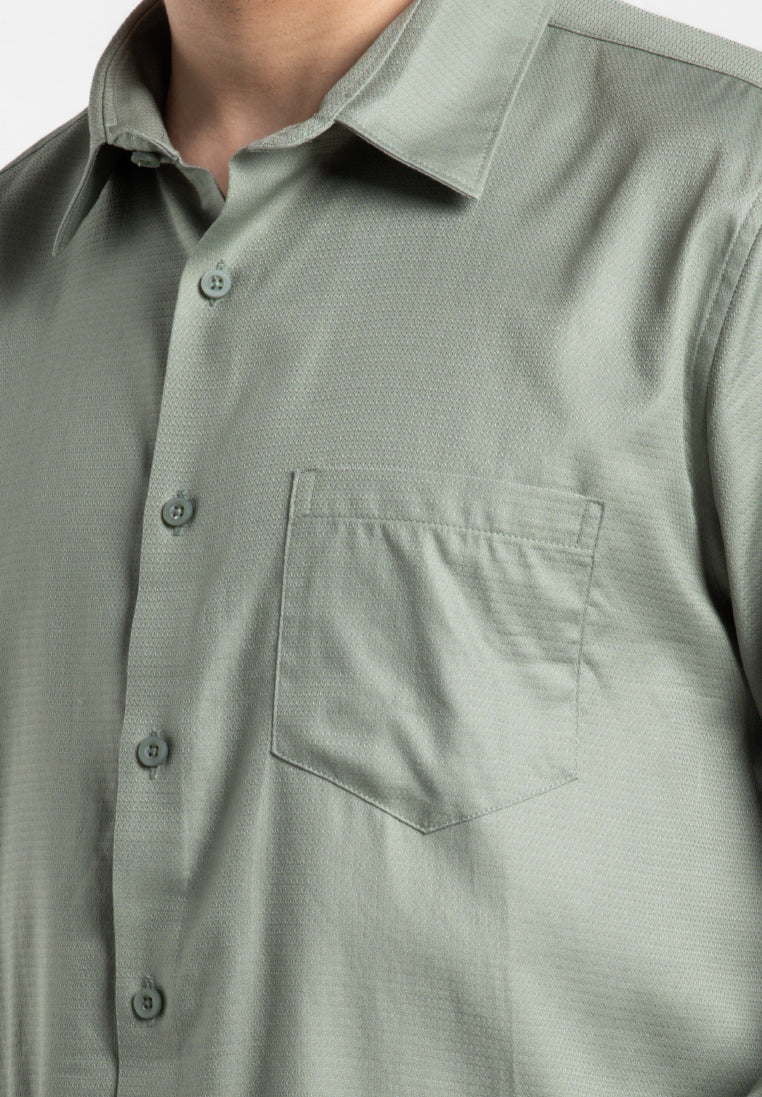 MOC - Kemeja Polos Pria Lengan Panjang Nicola - Light Green