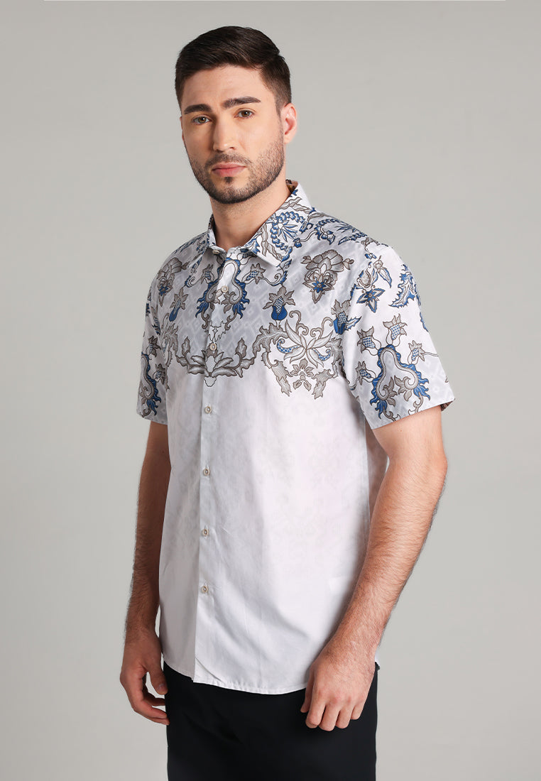 MOC - Kemeja Batik Pria Lengan Pendek Kartanegara - White
