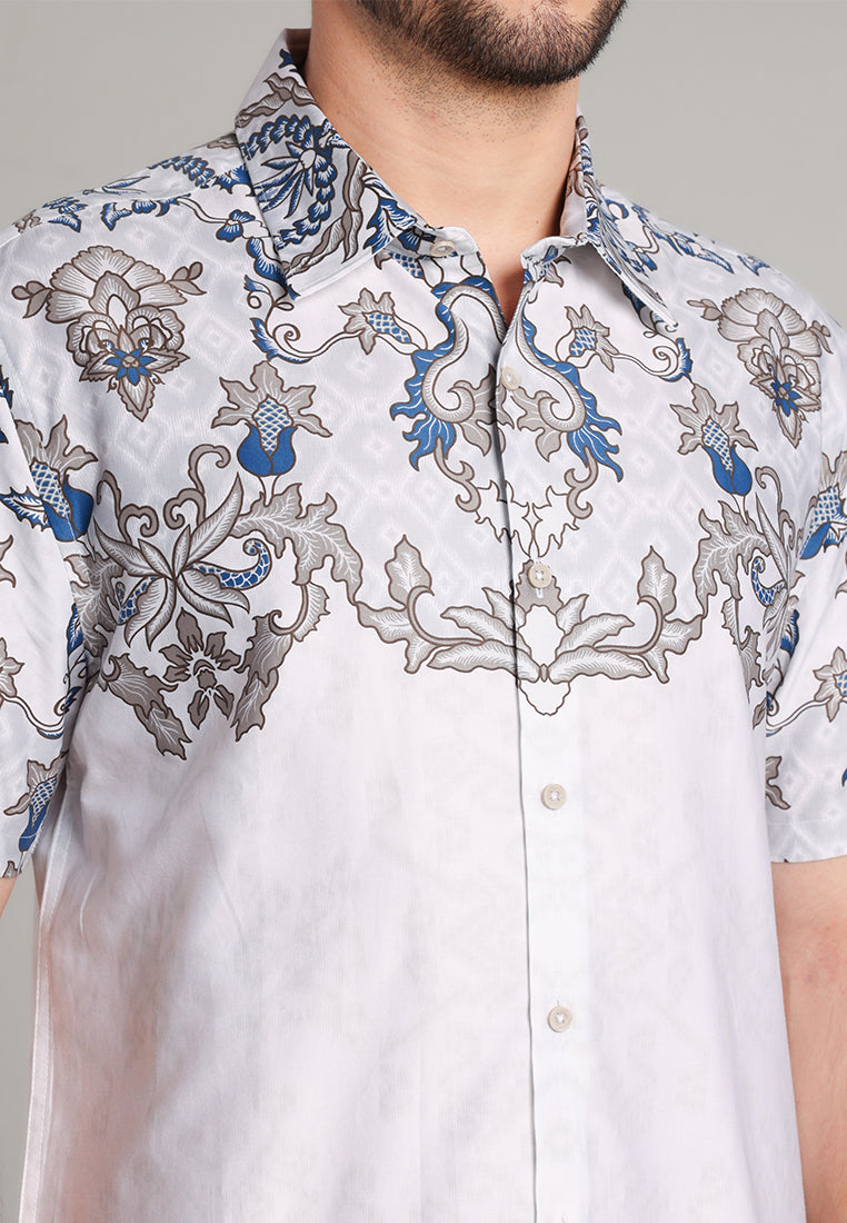 MOC - Kemeja Batik Pria Lengan Pendek Kartanegara - White