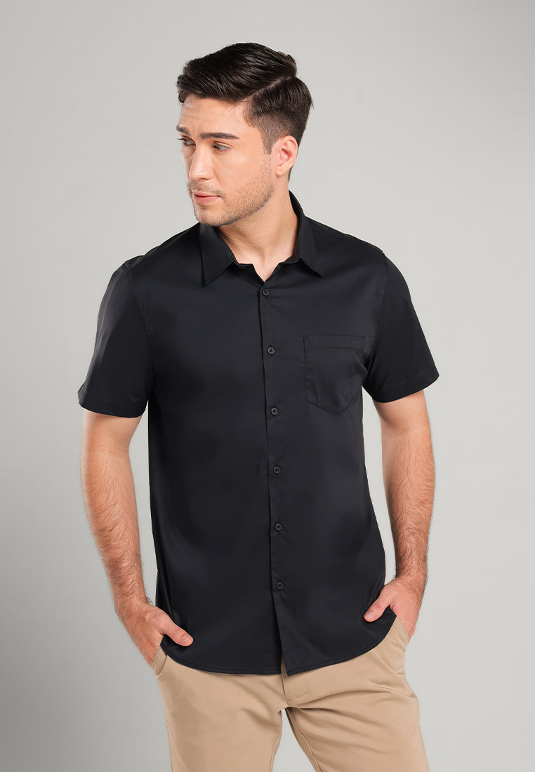 MOC Kemeja Lengan Pendek Cullen - Black