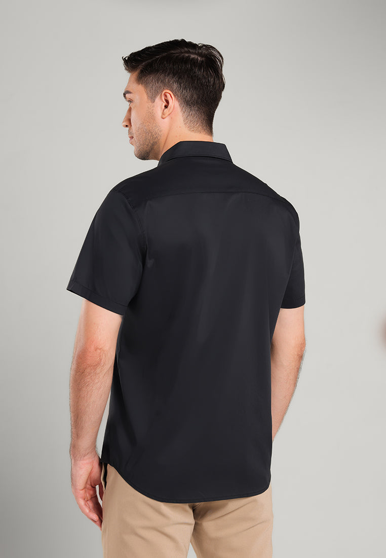 MOC Kemeja Lengan Pendek Cullen - Black