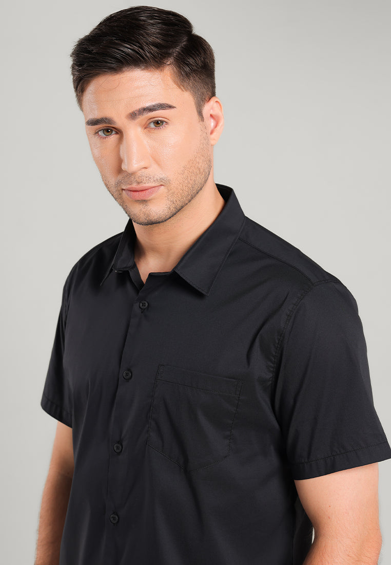 MOC Kemeja Lengan Pendek Cullen - Black