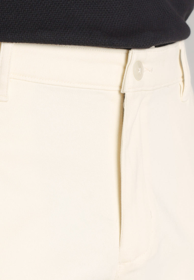 MOC - Celana Panjang Chinos Pria Ward - Offwhite