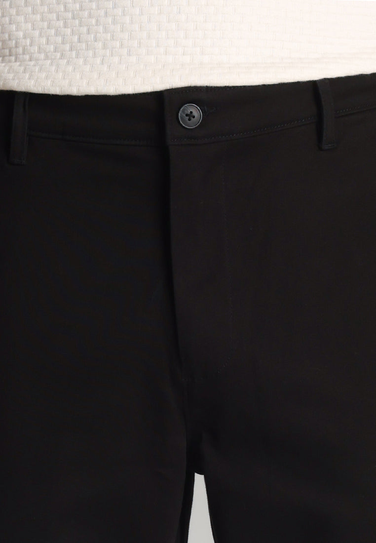MOC - Celana Panjang Chinos Pria Ward - Black