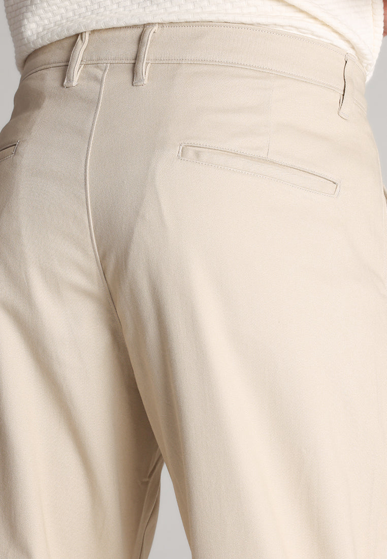 MOC - Celana Panjang Chinos Pria Ward - Beige