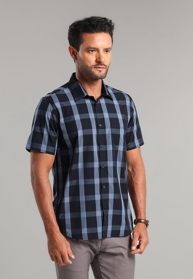 MOC - Kemeja Kotak-kotak Pria Lengan Pendek Erlands - Dark Blue