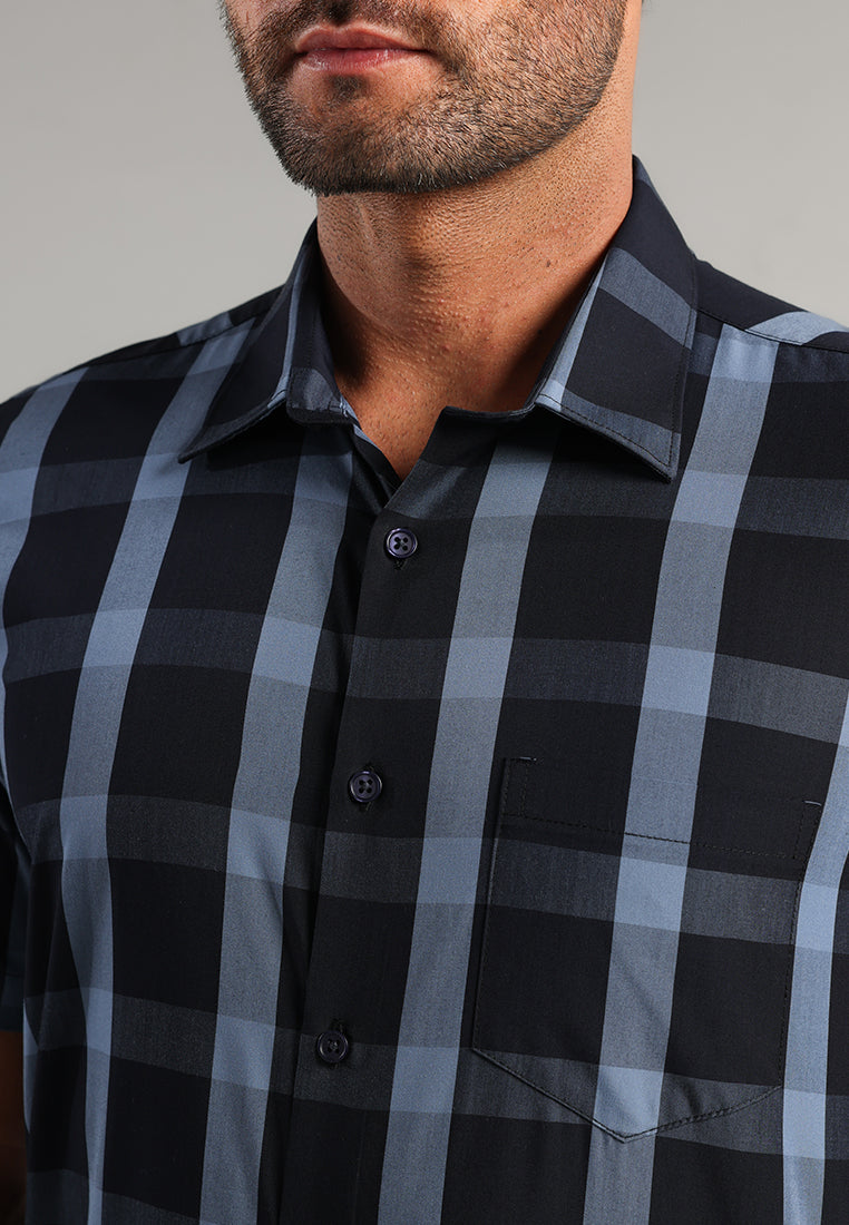 MOC - Kemeja Kotak-kotak Pria Lengan Pendek Erlands - Dark Blue