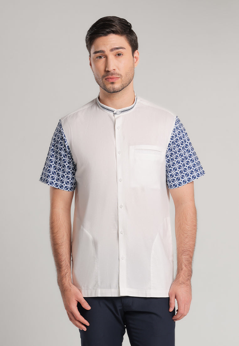 MOC - Kemeja Shanghai Lengan Pendek Fuad - White