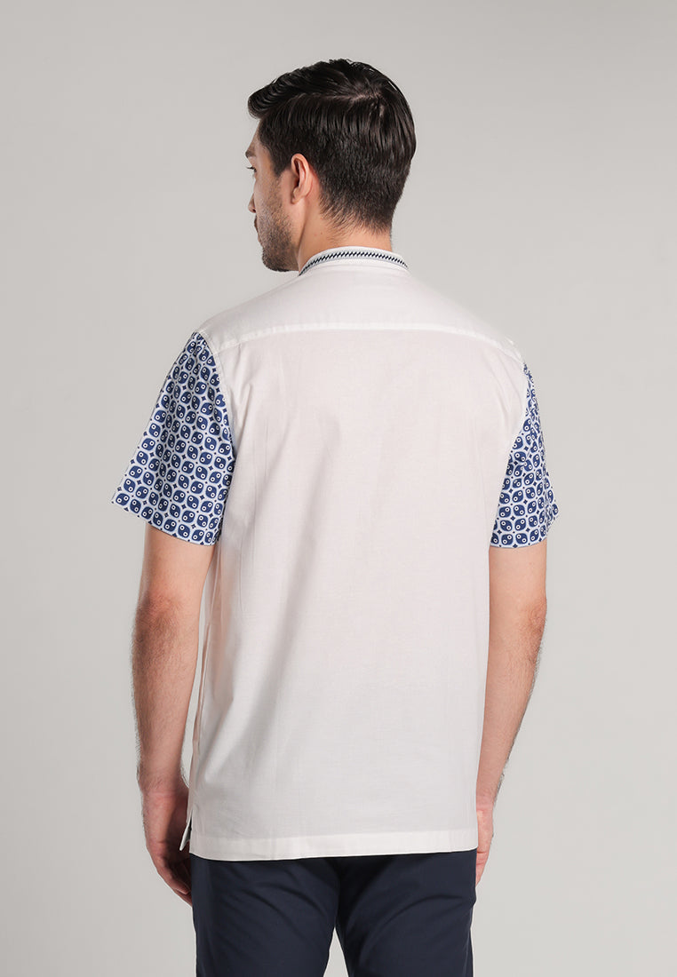 MOC - Kemeja Shanghai Lengan Pendek Fuad - White
