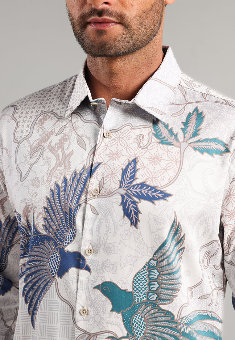 MOC - Kemeja Batik Pria Lengan Panjang Satyaki - White