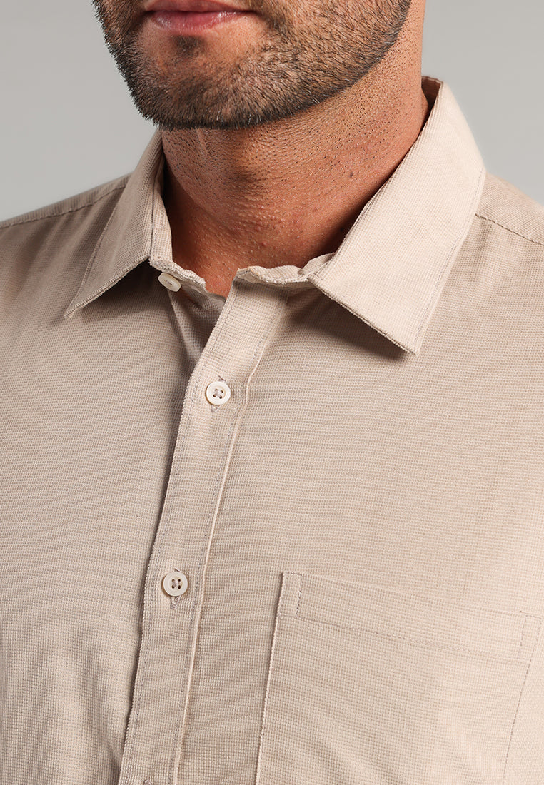 MOC - Kemeja Corduroy Pria Lengan Panjang Olson - Khaki