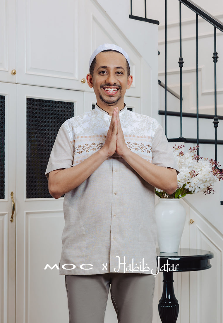 MOC x Habib Jafar Kemeja Koko Lengan Pendek Pria Hanif - Khaki