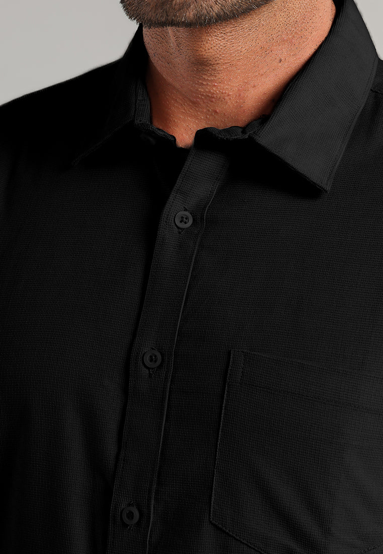 MOC - Kemeja Corduroy Pria Lengan Panjang Olson - Black