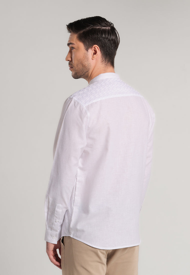 MOC Kemeja Koko Lengan Panjang Pria Hanafi - White