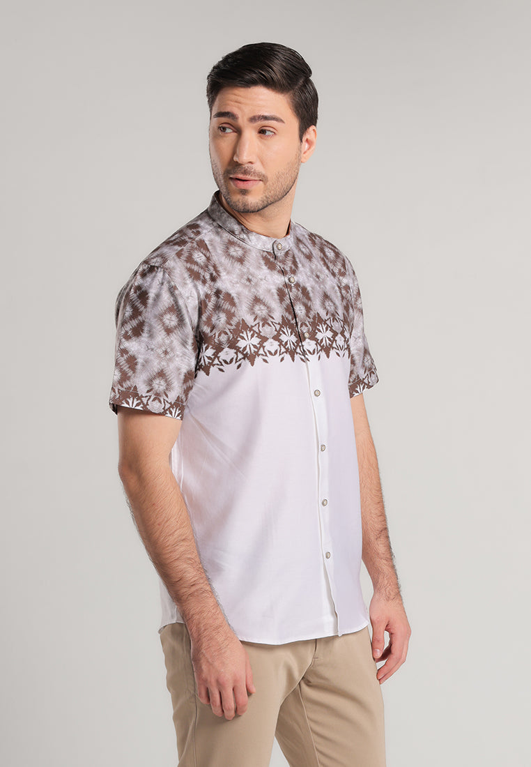 MOC - Kemeja Batik Shanghai Lengan Pendek Zarqa - Brown