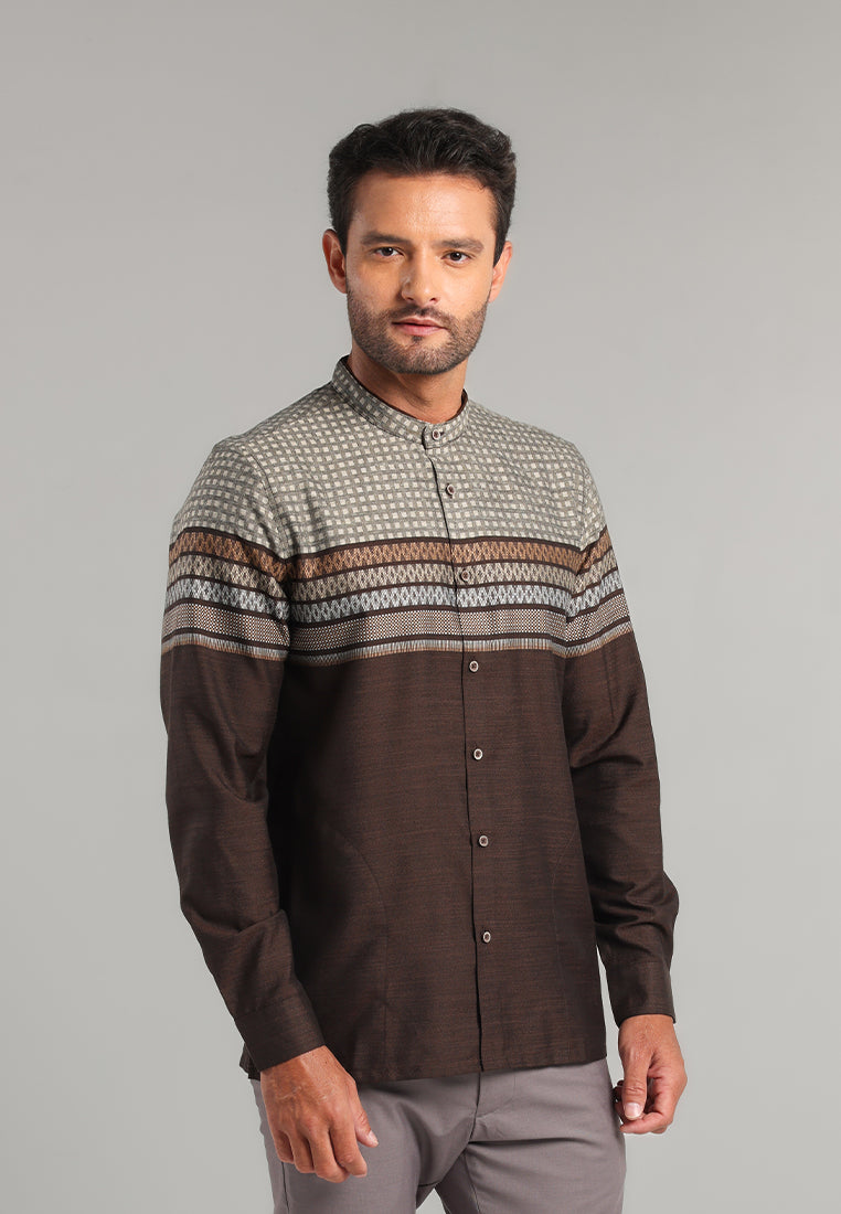 MOC Kemeja Koko Lengan Panjang Pria Harbad - Brown